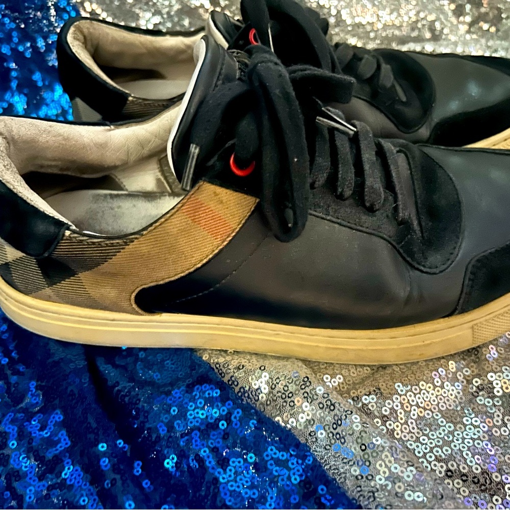 Men's burberry black sneakers.